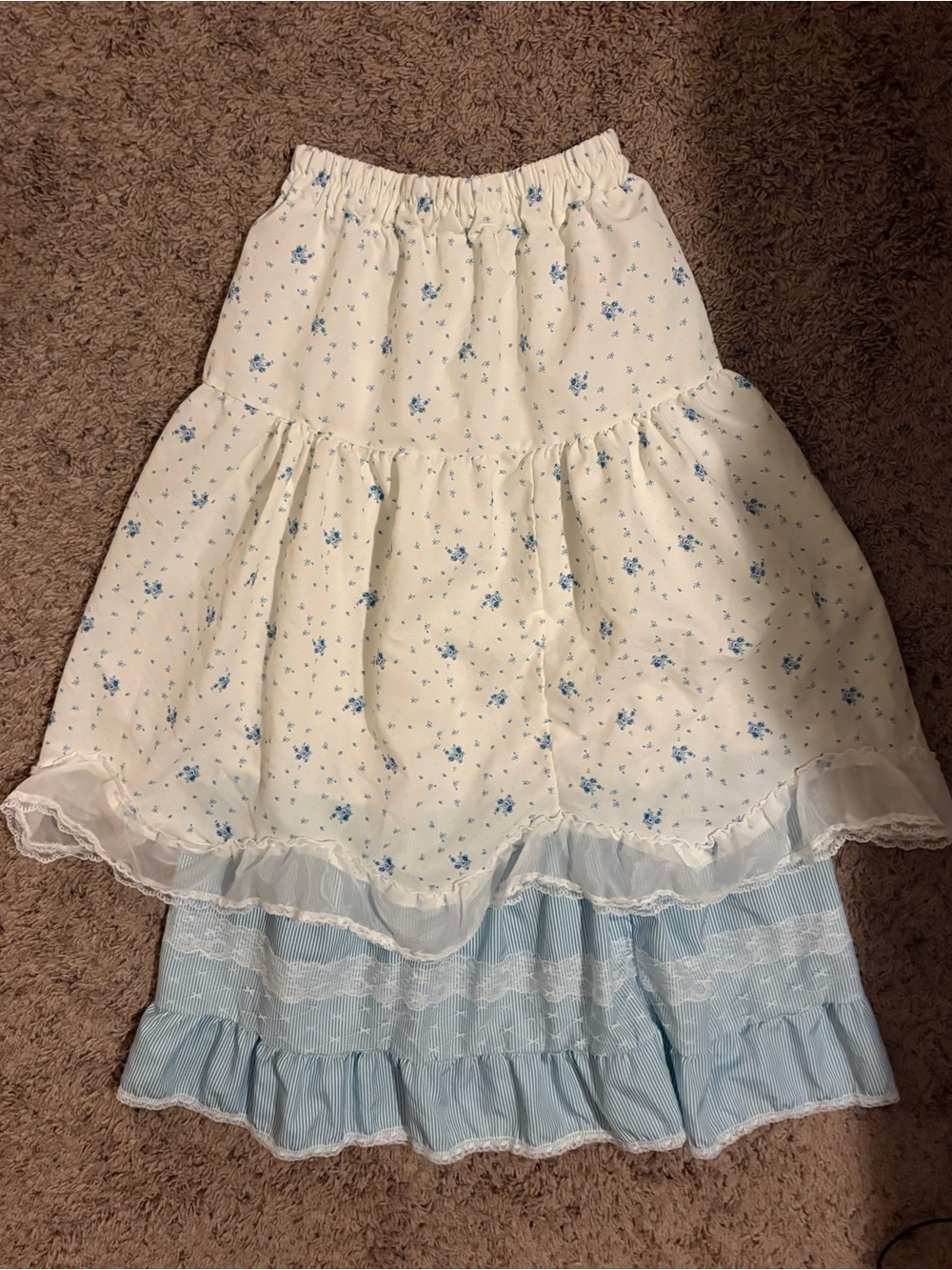 Cottage Core Blue Floral Tiered A-Line Midi Skirt with Lace Trim
